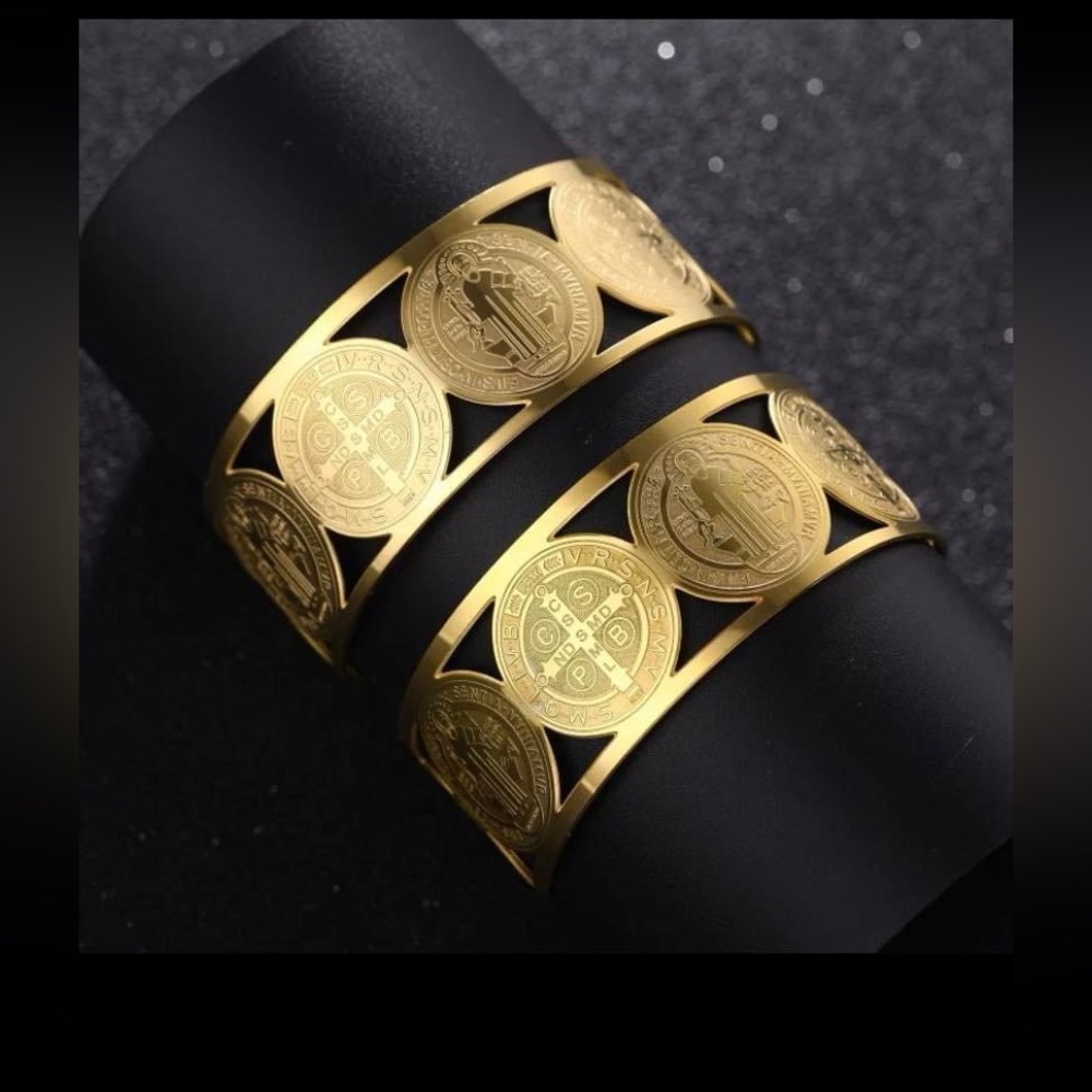 San Benito bracelet bangle